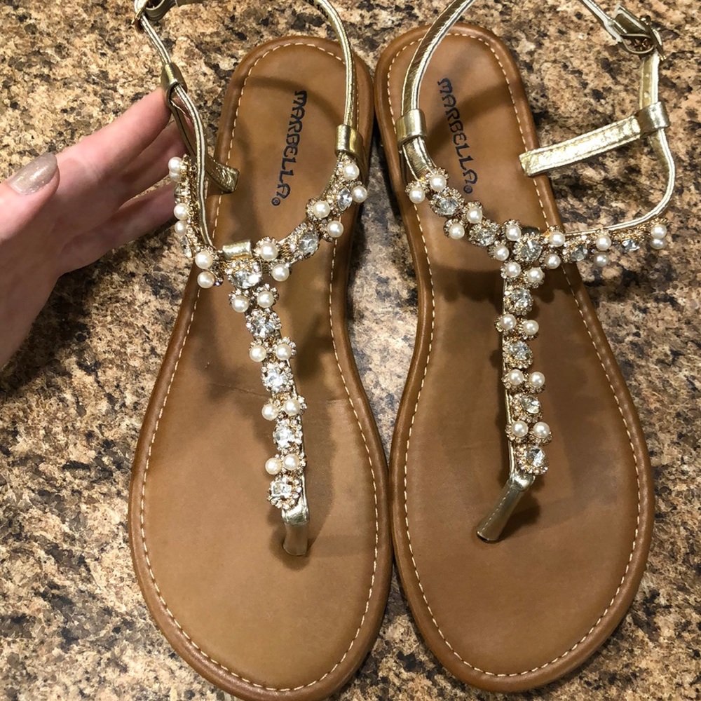Women’s sparkly flats
